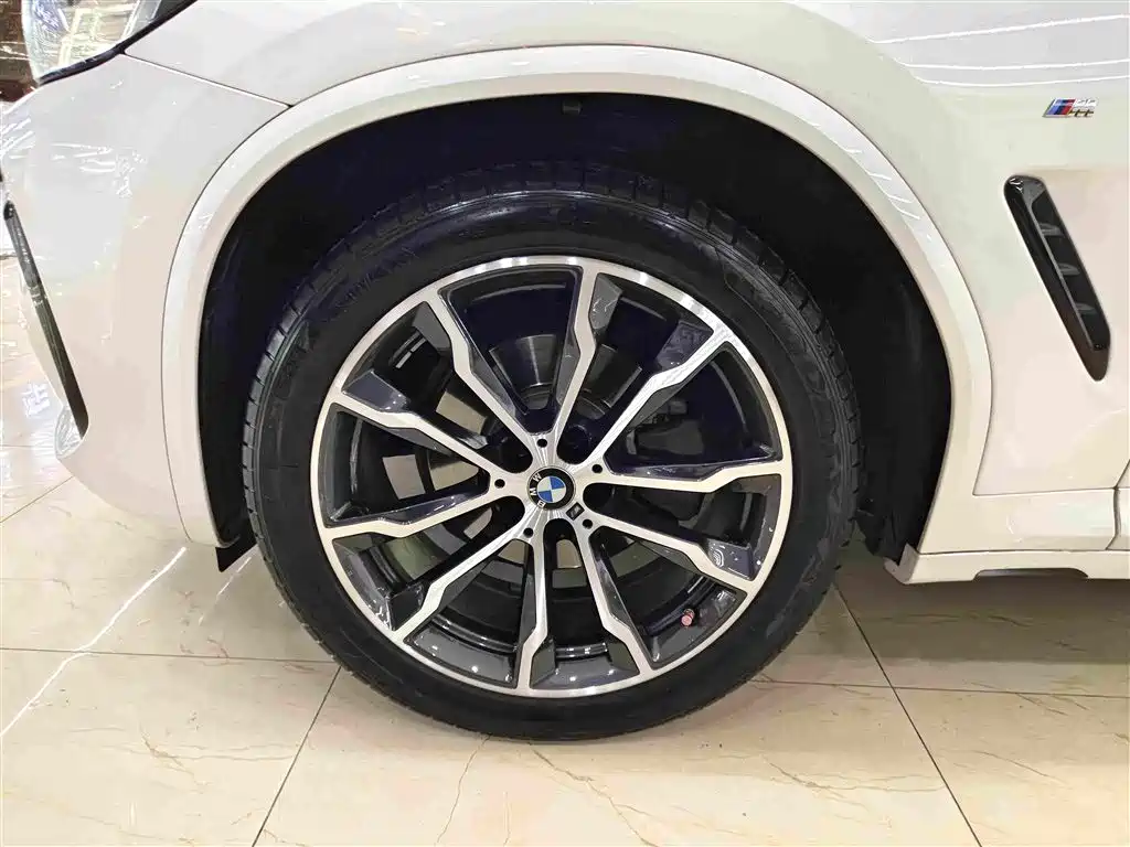 BMW X3 — миниатюра 10