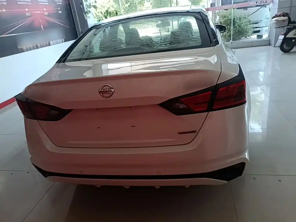 Nissan Teana — миниатюра 6
