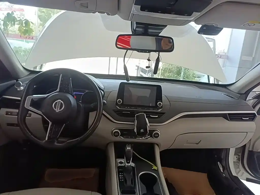 Nissan Teana — миниатюра 10