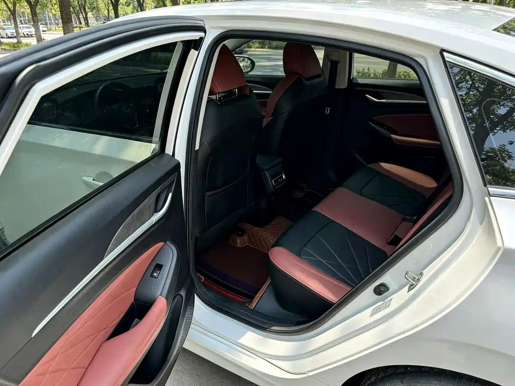 Changan Eado — миниатюра 2