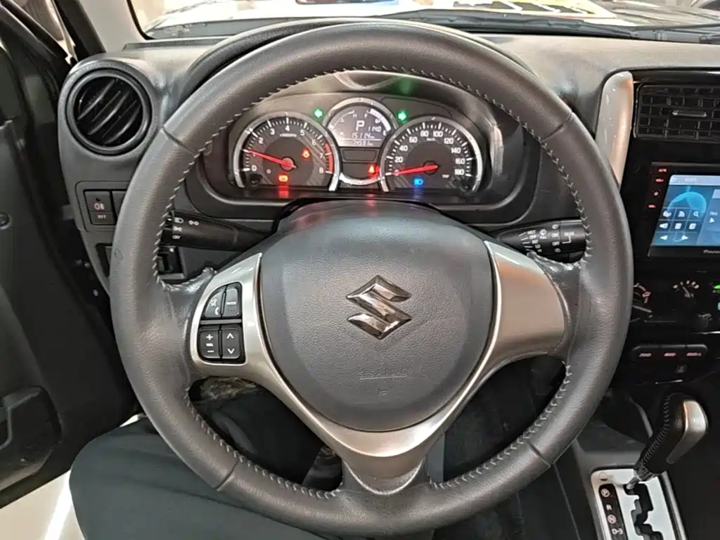Suzuki Jimny — миниатюра 11