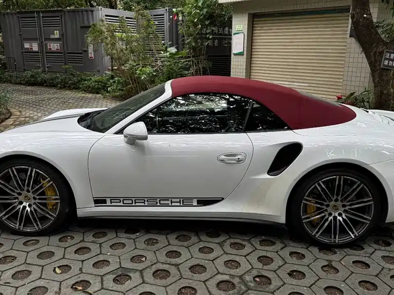 Porsche 911 2014 Turbo S Cabriolet 3.8T