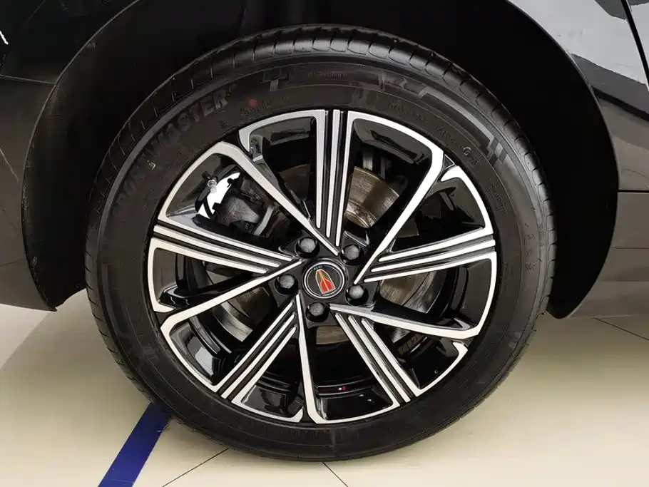 Hongqi Hongqi H5 PHEV — миниатюра 6