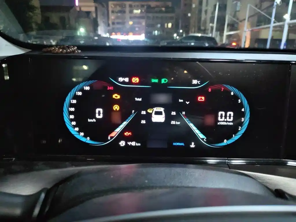 Changan Eado — миниатюра 4