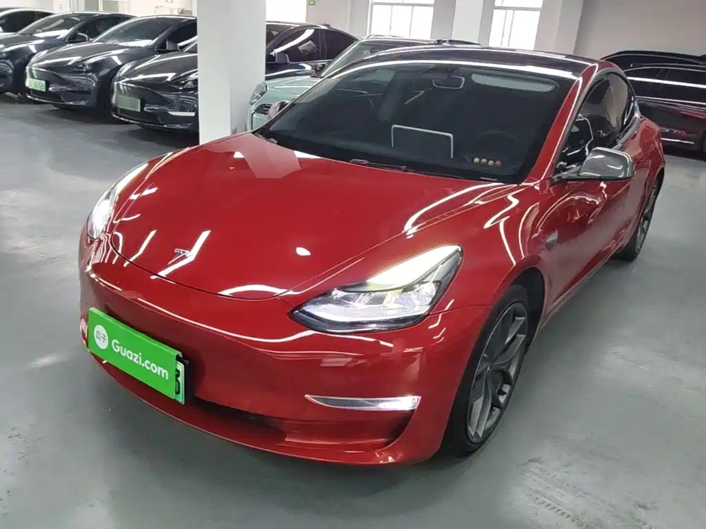 Tesla Model 3 — миниатюра 2
