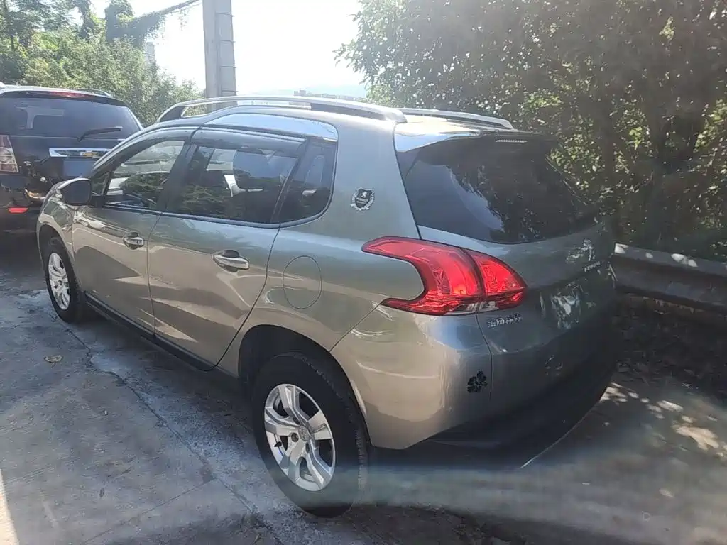 Peugeot 2008 — миниатюра 5