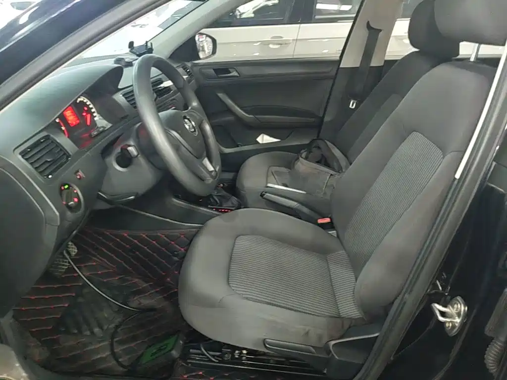 Volkswagen Santana — миниатюра 15