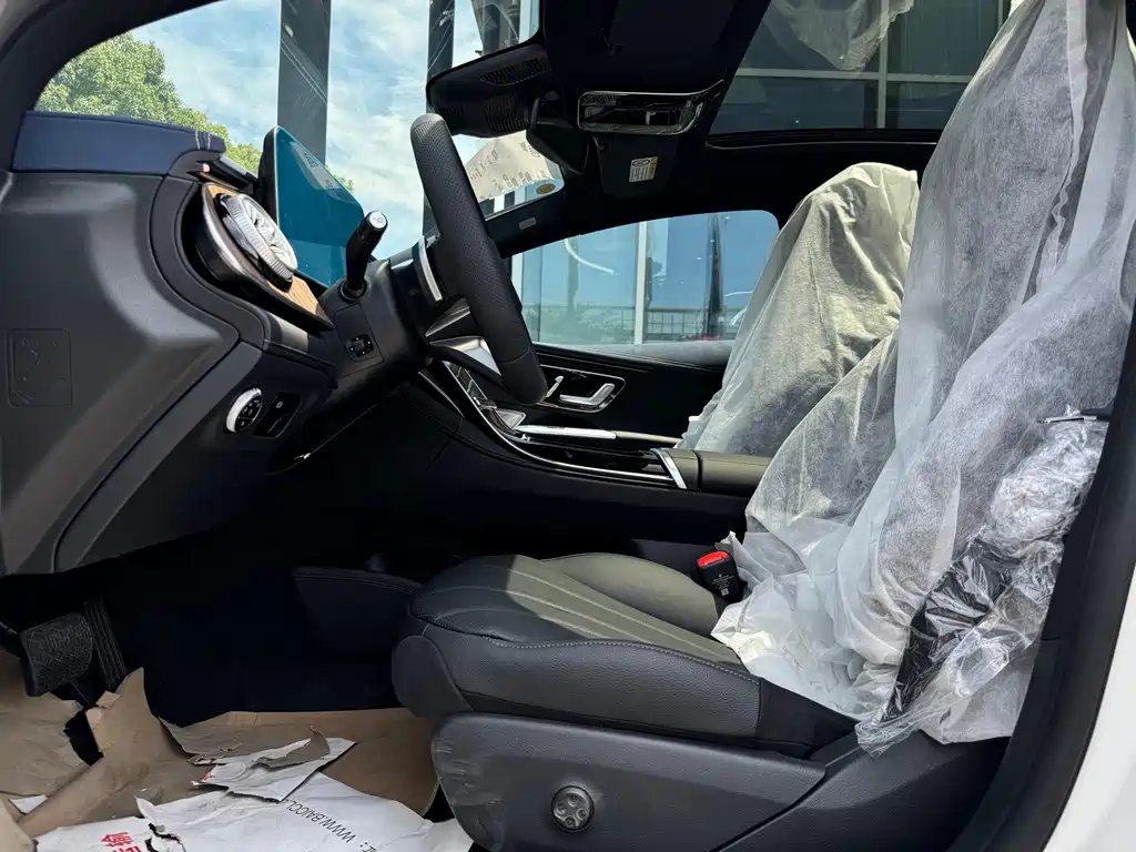 Mercedes-Benz EQE 2025 500 4MATIC