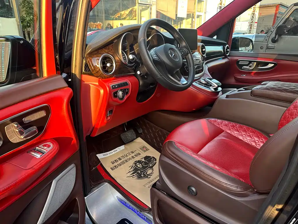 MERCEDES-BENZ V CLASS