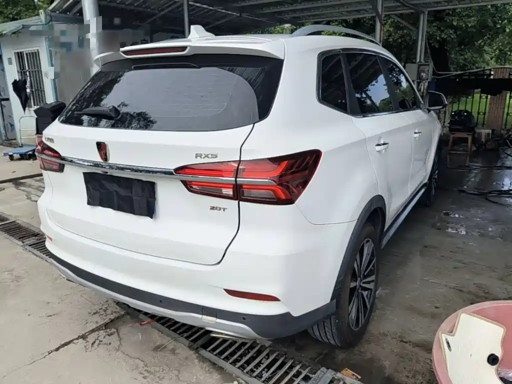 Roewe RX5 — миниатюра 7