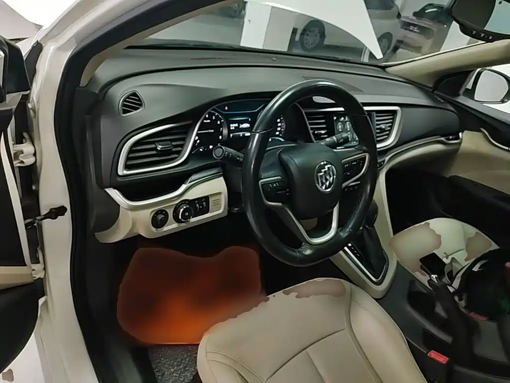 Buick Excelle — миниатюра 10