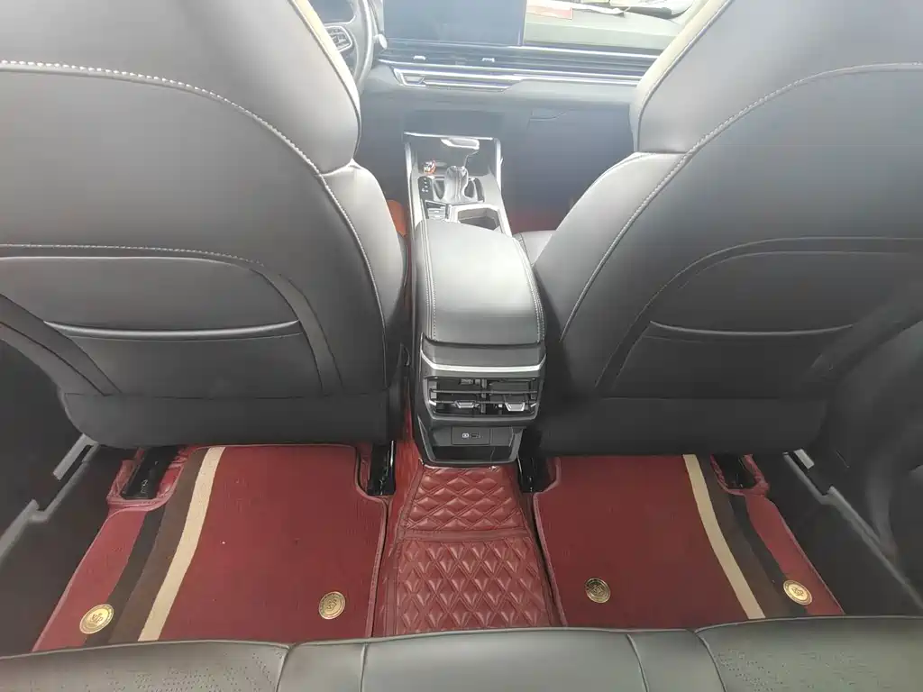 Geely Emgrand — миниатюра 8