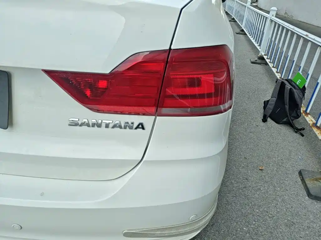Volkswagen Santana — миниатюра 8
