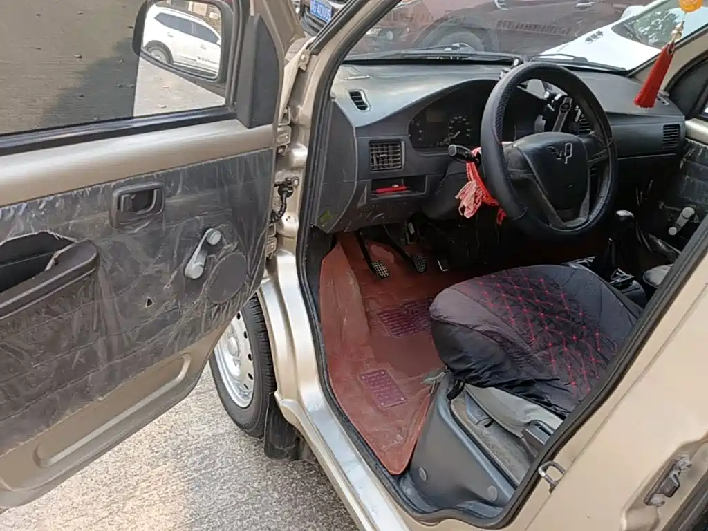 Wuling Rongguang — миниатюра 16