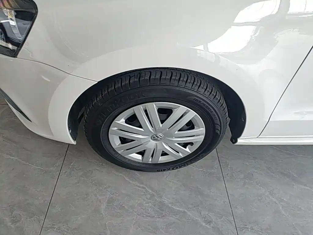 Volkswagen Polo — миниатюра 23