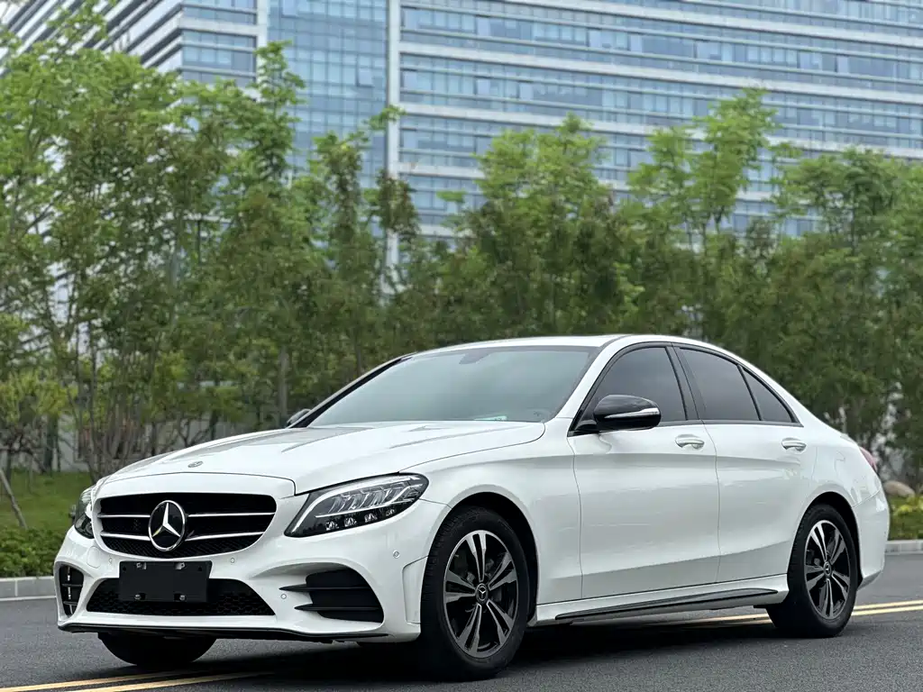 Mercedes-Benz C-Class 2020
