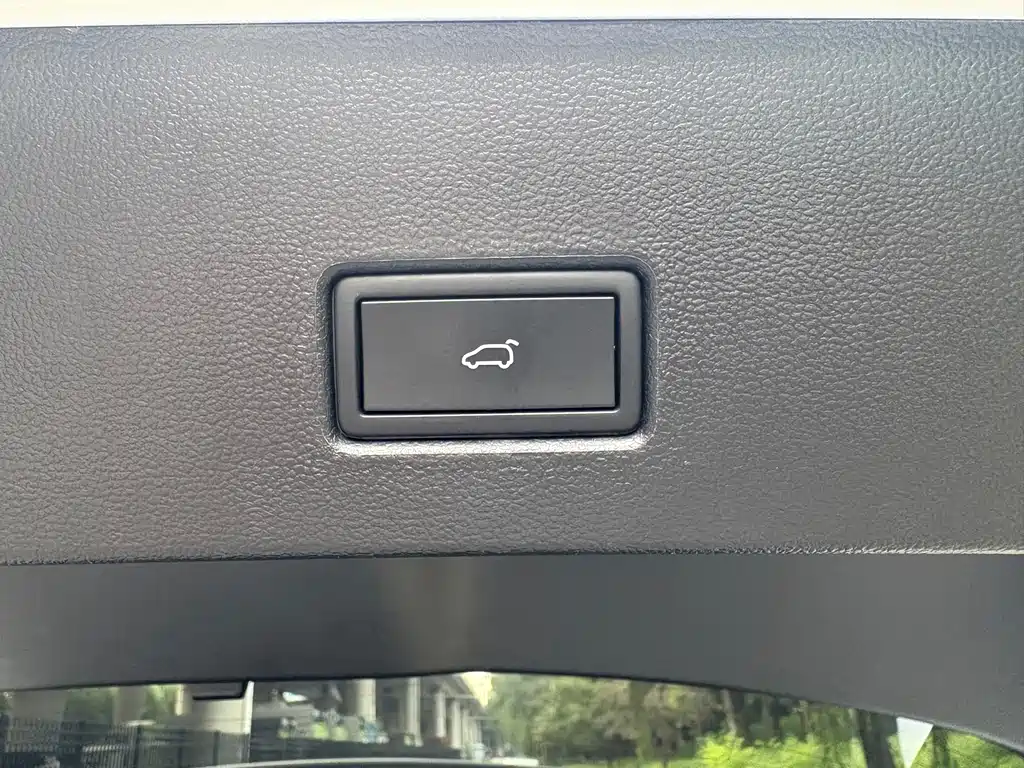 Volkswagen T-Roc 280TSI DSG 2WD Comfort Connected Edition, фото 13