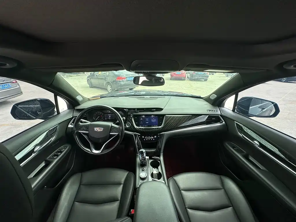 Cadillac XT6 — миниатюра 16