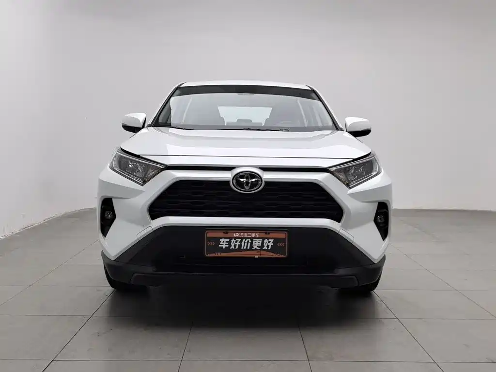 Toyota RAV4 — миниатюра 3