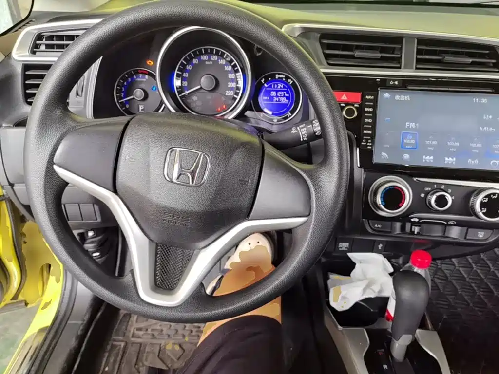 Honda Fit — миниатюра 10