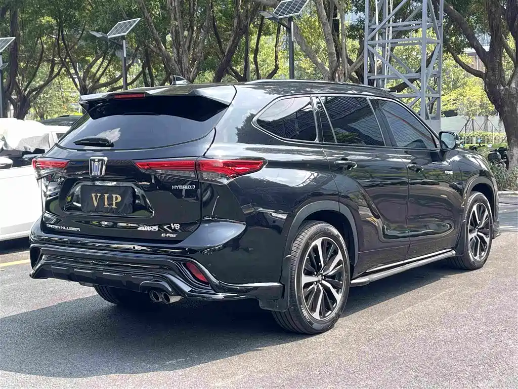 Toyota Crown Kluger — миниатюра 4