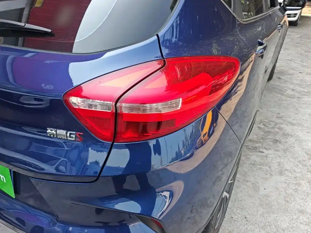 Geely Emgrand GS — миниатюра 8