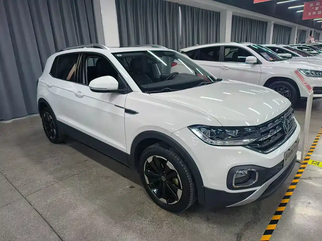 VOLKSWAGEN EXPLORING THE SHADOW