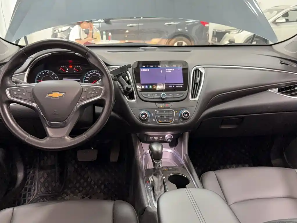 Chevrolet Malibu XL — миниатюра 13