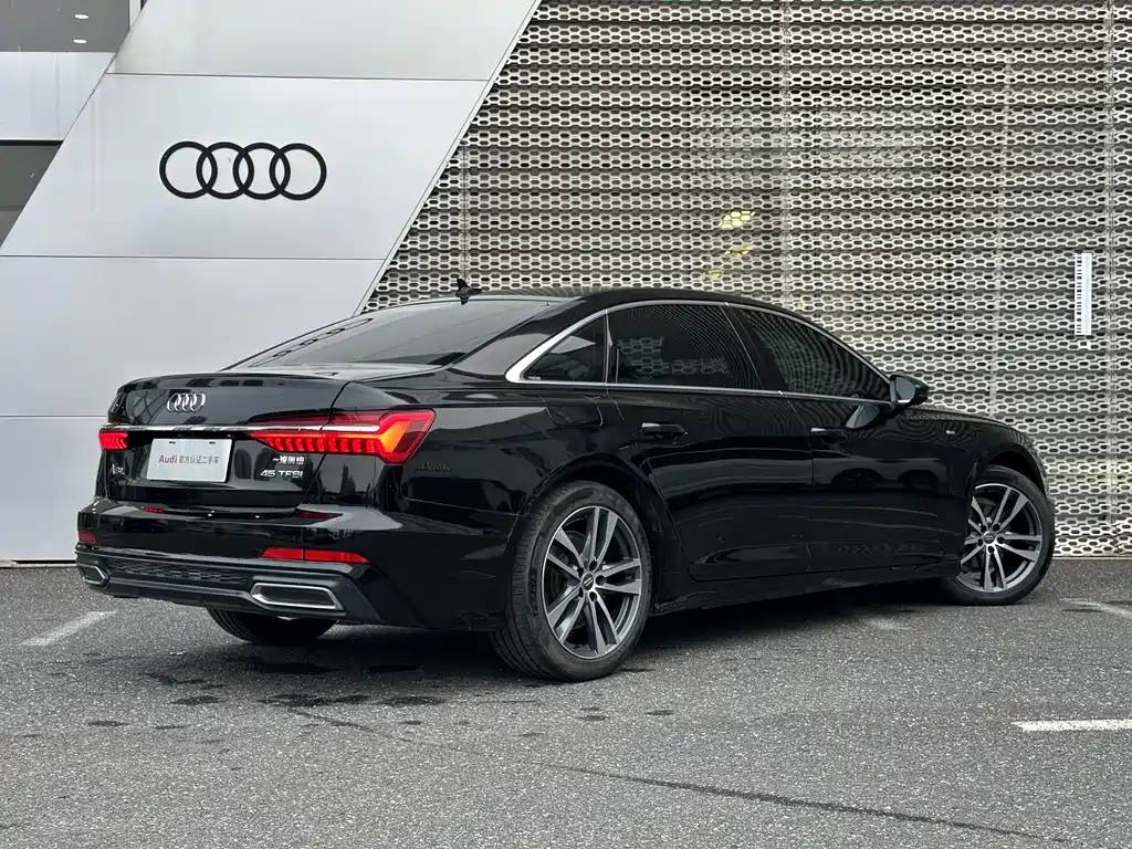 Audi A6L 2019 40 TFSI Luxury