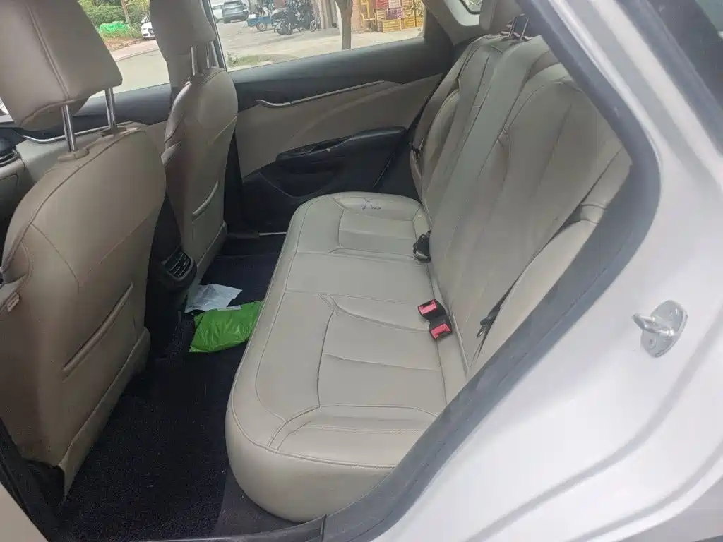 Buick Excelle — миниатюра 13