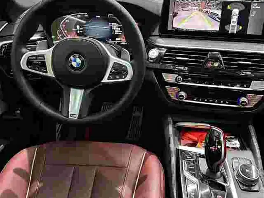 BMW 5 Series — миниатюра 10