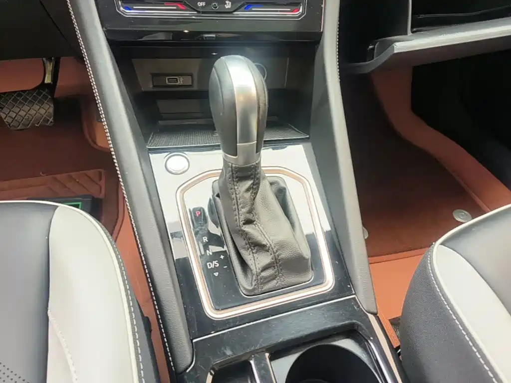 Jetta VS7 — миниатюра 14
