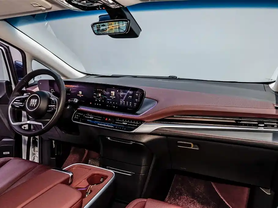Buick Century 2025 2.0T мест