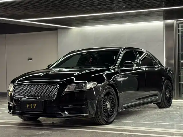 LINCOLN  CONTINENTAL 2019