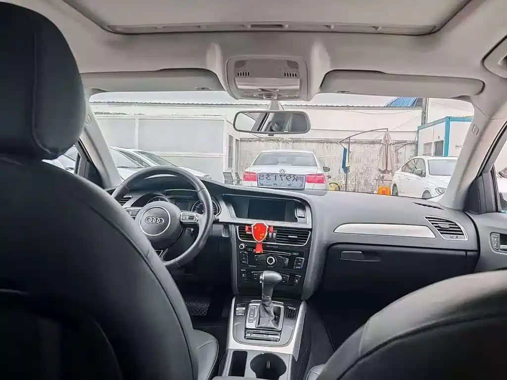 Audi A4L 2013 35 TFSI AT