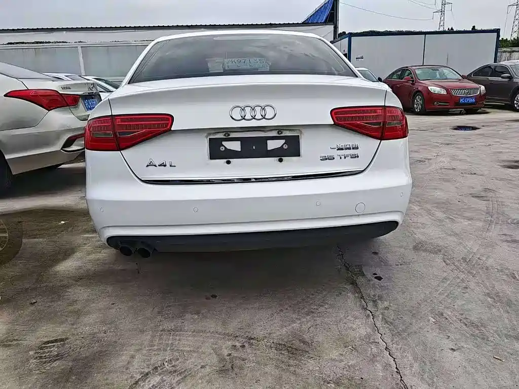 Audi A4L 2013 35 TFSI AT