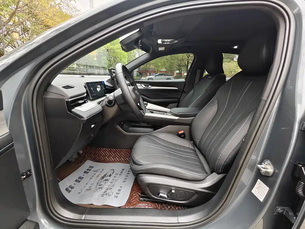 Geely Preface 2025 1.5TD