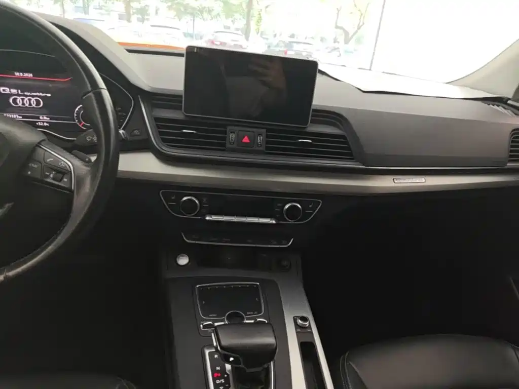 Audi Q5L — миниатюра 13