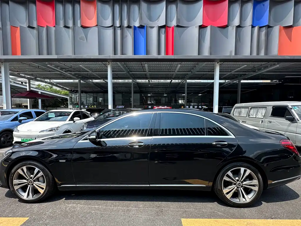 Mercedes-Benz S-Class — миниатюра 7