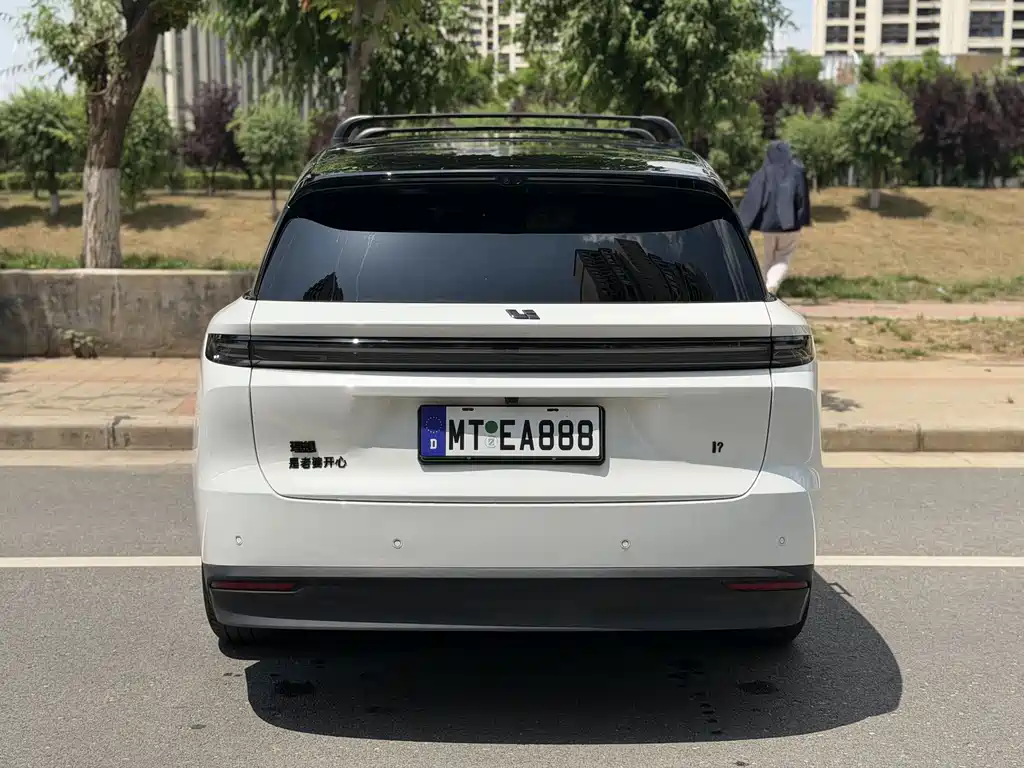 Li Auto i8 2025 Standard