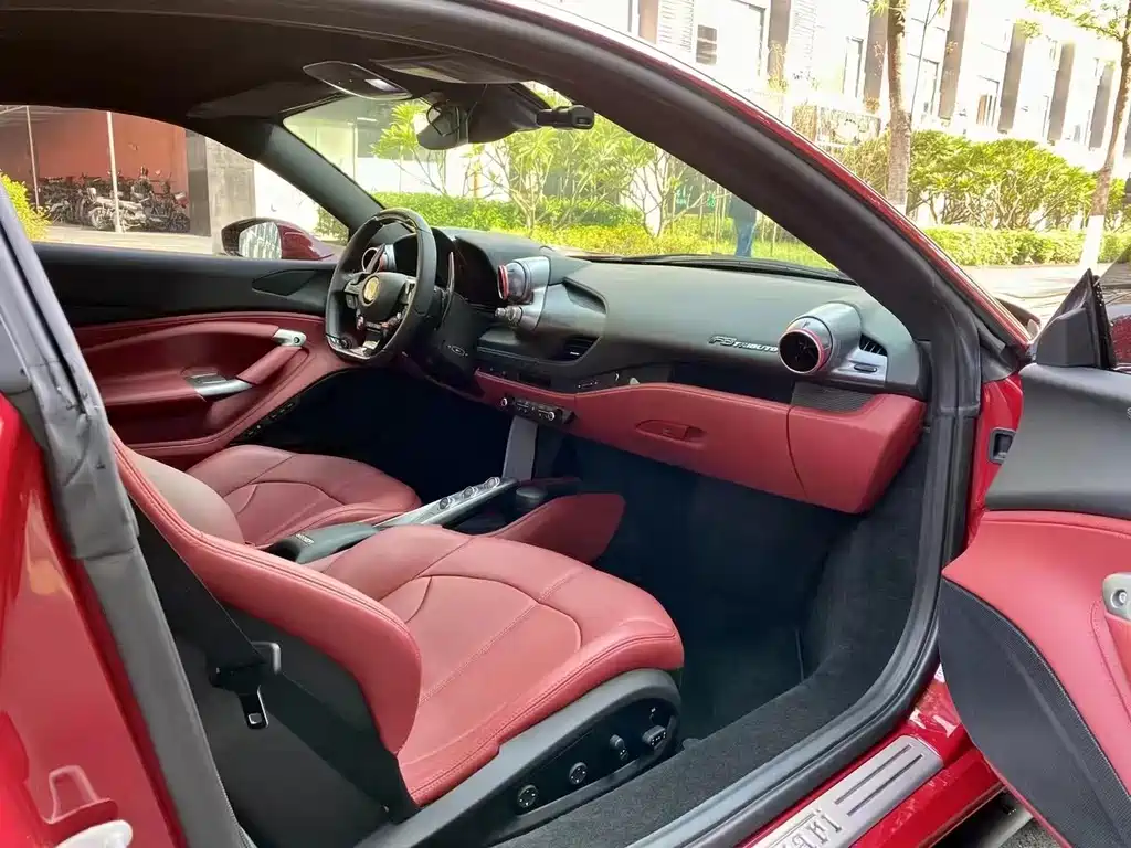 Ferrari F8 2019 Tributo 3.9T V8