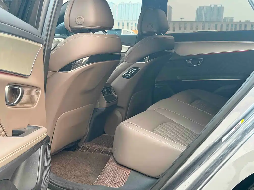 BYD Han — миниатюра 8