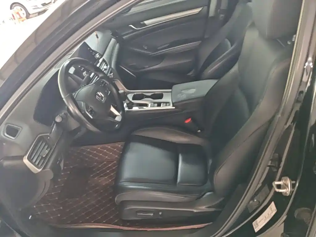 Honda Accord — миниатюра 15