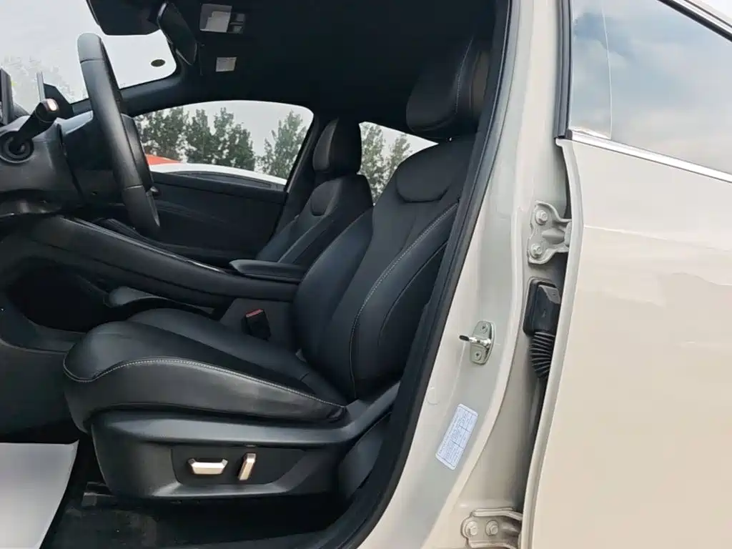 Baojun Yunhai — миниатюра 15
