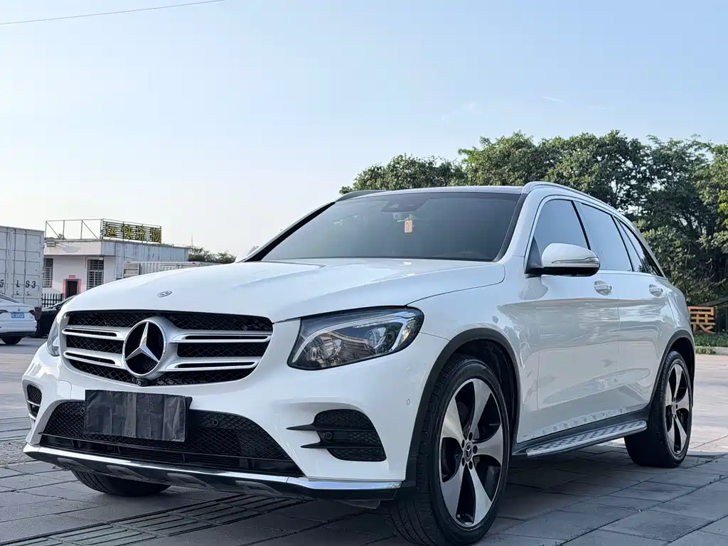 Купить Mercedes-Benz GLC