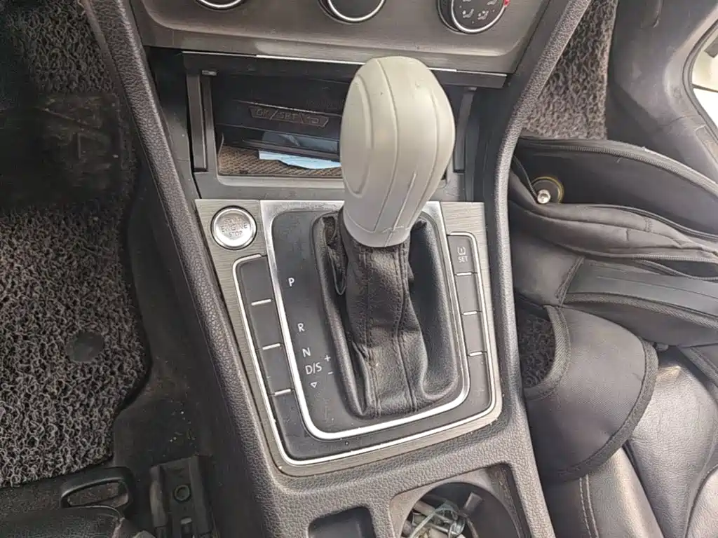 Volkswagen Golf — миниатюра 14