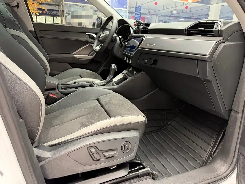 Audi Q3 — миниатюра 18
