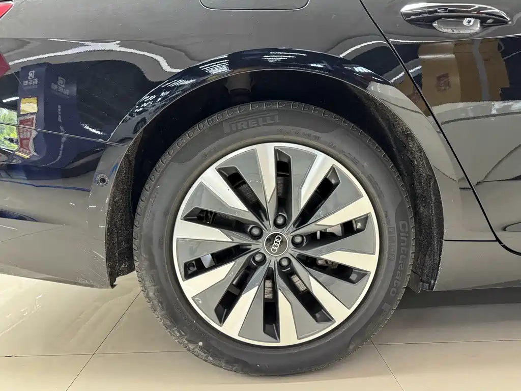 Audi A6L — миниатюра 9