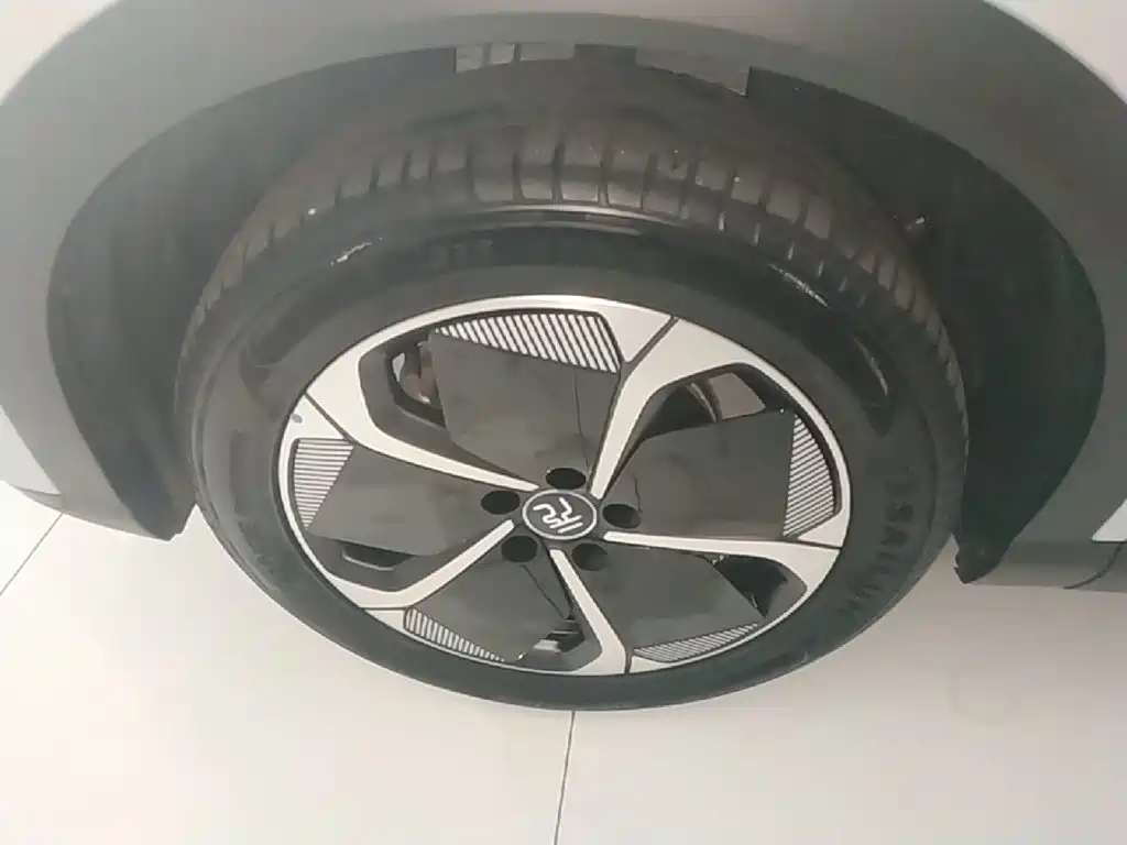 BYD Yuan Plus — миниатюра 23