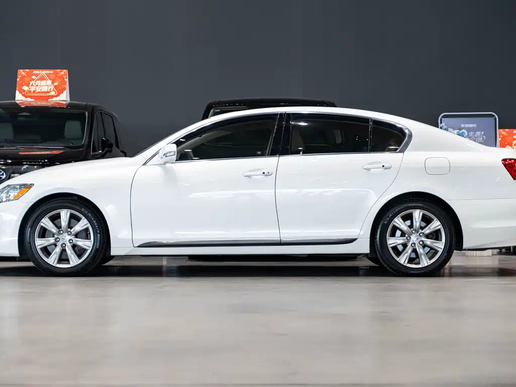Lexus GS — миниатюра 4